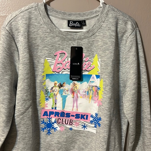 Barbie ski club design women’s large  Crewneck sweatshirt - Picture 1 of 7